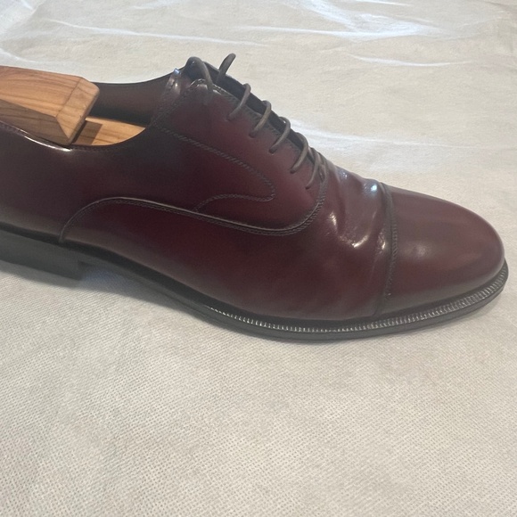 Ferragamo cap toe shoes size 9 1/2 - Picture 7 of 13